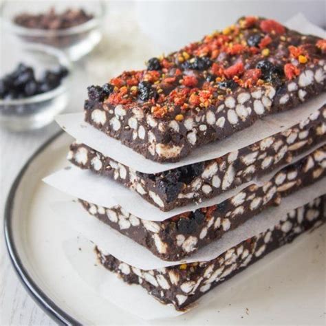 No Bake Chocolate Peanut Butter Crunch Bars With Puffed Rice Cereal Topped With Superfoods Are