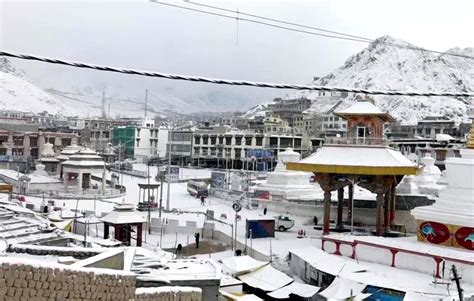 Ladakh | Leh receives its first snowfall of the Winter season – JK Post