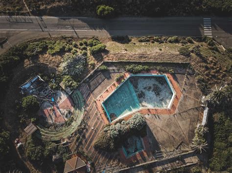 Aerial Photography of an Abandoned Pool · Free Stock Photo