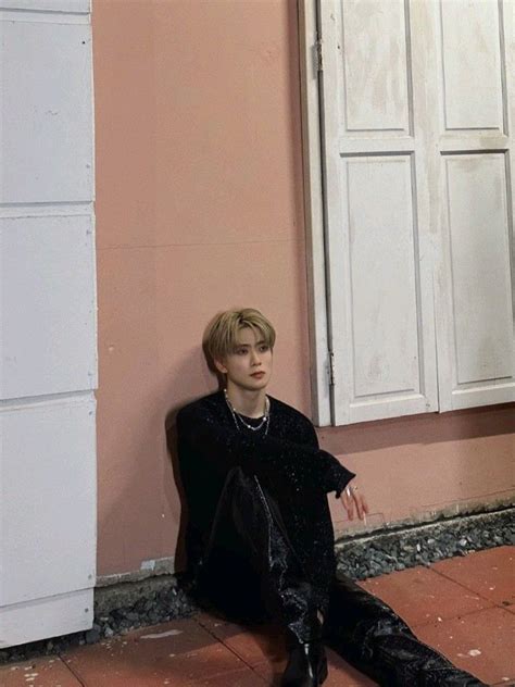 Pin By Queen On Pin Buatan Anda In 2023 Jaehyun Nct Gambar Pose