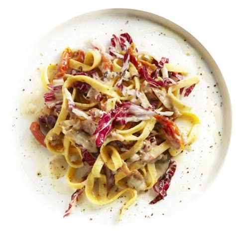 Tagliatelle Met Verse Tomaat Spek En Basilicum Boodschappen