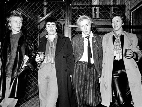 Sex Pistols Awesome Bw Punk Rock Music Band 32x24 Wall Print Poster