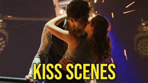 The Kissing Booth 2 - All Kiss Scenes - YouTube