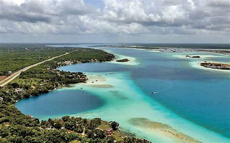 Alertan Del Deterioro Del Color En La Laguna De Bacalar Yucatán