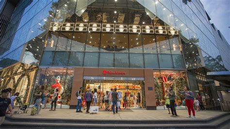 Japans Takashimaya Sets Sights On New Shopping Hub In Vietnam For 2026