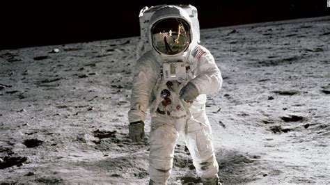 NASA sold moon landing footage to an intern for $218. Now, the tapes ...