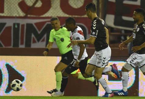 River Venció A Platense Y Sueña Con Ser Tricampeón 442