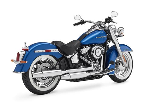 Motorrad Vergleich Harley Davidson Softail Deluxe Flde Vs Harley