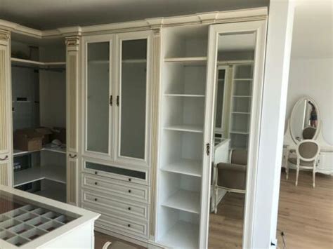 Begehbarer Kleiderschrank Schrank Xxl Mit Insel Wand Einbau Schr Nke