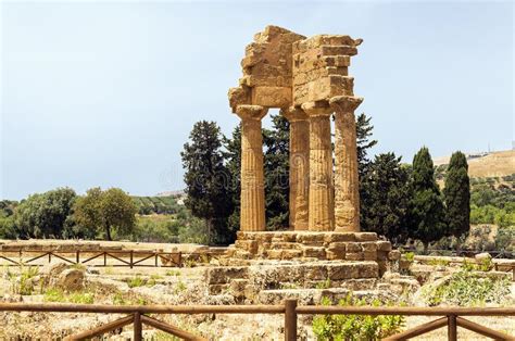 Panoramic Sights Of The Temple Of Dioscuri Tempio Dei Dioscuri In