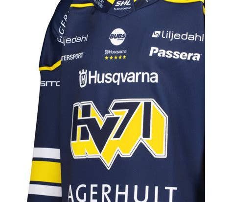 HV71 Exclusive 23 24 Sr Replica MARIN BLÅ Köp online hos Intersport