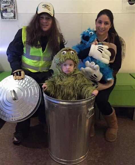 Cute DIY Family Sesame Street Costume - Costume Yeti