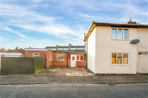 Doctors Lane Melton Mowbray 2 Bed Semi Detached House For Sale 150 000