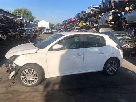 Dezmembrez Peugeot 208 2020 Dezmembrări Auto Bacus