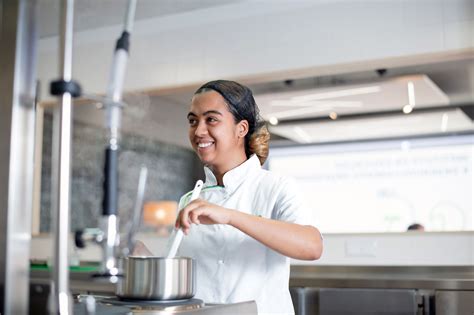 T Cnico De Cozinha E Pastelaria Iedp Escola Profissional