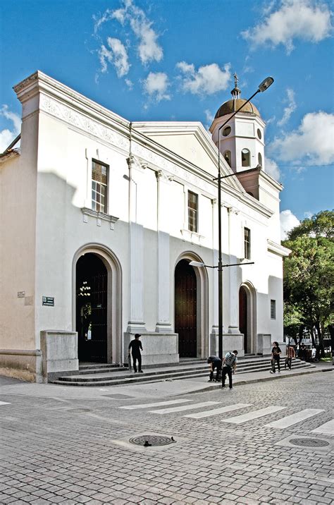 Iglesia De San Jos Y Plaza Bol Var De Chacao Caracas Del Valle Al Mar