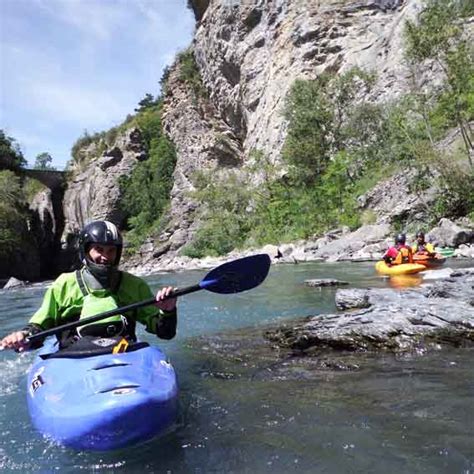 Kayak En Los Alpes River Guru Escuela De Kayak En El Pirineo