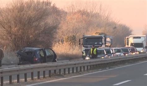 Karambol na Obrenovačkom putu Sve stoji zbog saobraćajne nezgode srča