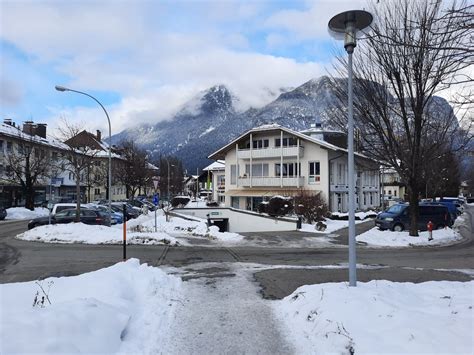 Markus K Ss On Twitter Relativ Viel Schnee Liegt Noch In Garmisch