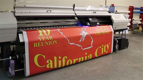 Large banner printing process with UV inks | Front Signs