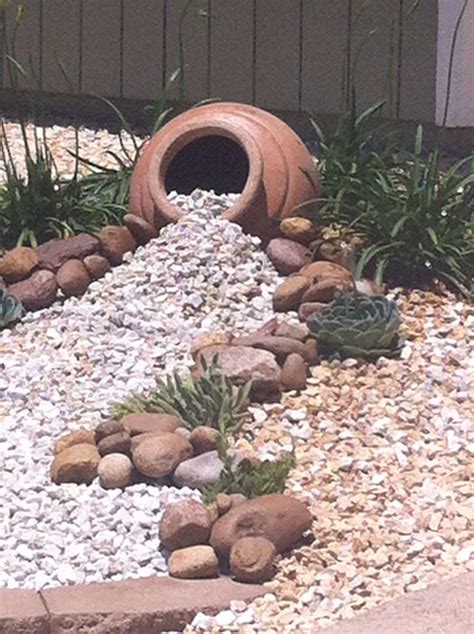 20+ Front Yard Landscaping Ideas With Pebbles – The Urban Decor