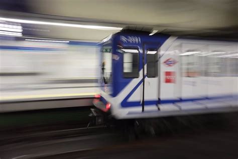 Circulación de Metro interrumpida en la Línea 10 entre Plaza Castilla y