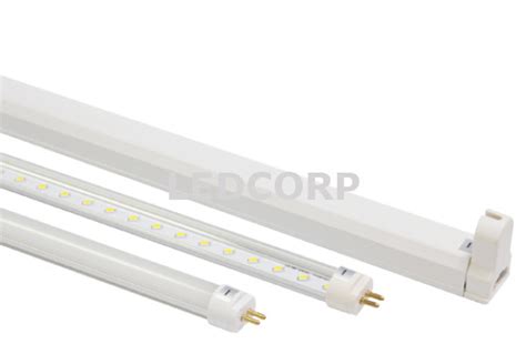 T5 Separated Led Tube Light Fixtures Large Emitting Angle 5500k 6000k