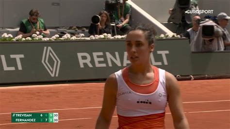 Roland Garros Forzaaaaa Martina Trevisan si scuote nel momento più