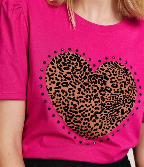 Blusa em Meia Malha Manga Bufante e Estampa Coração Animal Print