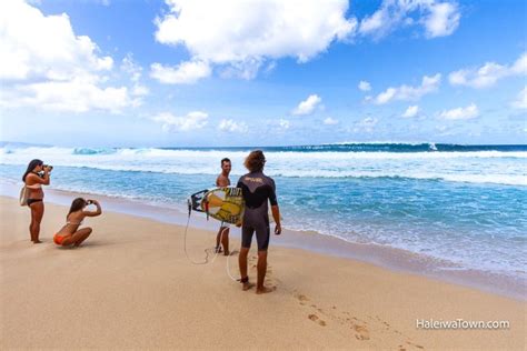 Surfing North Shore Oahu, Hawaii (Surfer's Guide) - Haleiwa Town