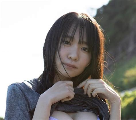 ひめもすオーケストラ・椿野ゆうこ 初写真集タイトルは「椿の色」素朴さとは裏腹な抜群スタイル披露サブカル系芸能デイリースポーツ Online