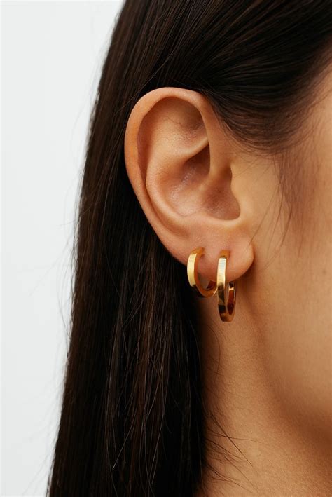 Sustainable Hoop earrings you can layer. Jewelry Inspo, Ear Jewelry ...