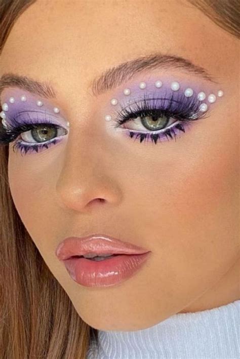 The Best Purple Eyeshadow Looks By Your Favorite Celebrities