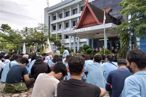 Demo Kasus Pelecehan Seksual Kadisospol Bem Unri Sudah Terlalu Lama