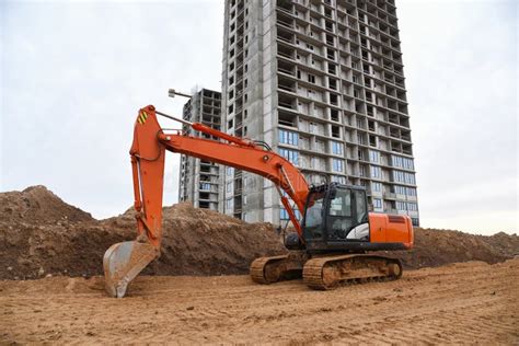 Excavadora Durante La Excavaci N En Torno A Las Obras De Construcci N