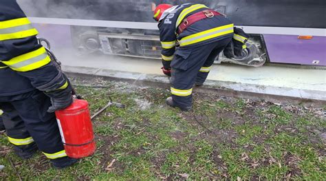 Timisoara Un Tramvai A Luat Foc In Mers A Ars Sistemul De Franare