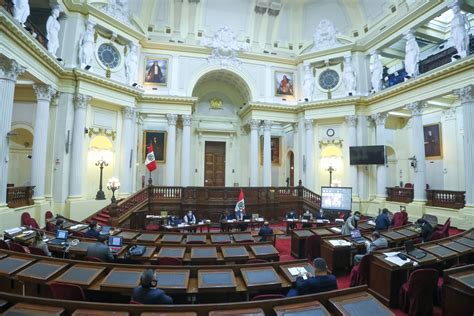 Comisión Especial del Congreso entrevista a postulantes al TC por