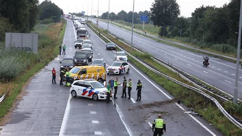 Ernstig Ongeluk Op De A Snelweg Anderhalf Uur Volledig Dicht