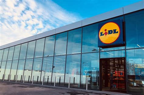 Lidl continúa su plan de expansión y abre ocho nuevos establecimientos