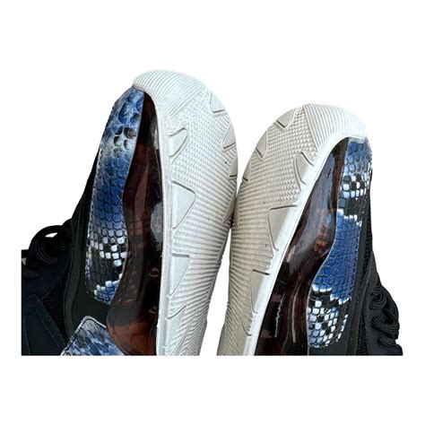 DKNY Blake Snake Sneakers Black air womens Sz 6M - Gem