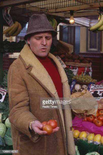 Peter Dean Actor Photos And Premium High Res Pictures Getty Images