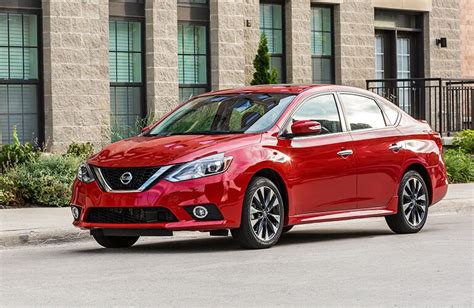 2019 Nissan Sentra SR Turbo vs 2019 Nissan Sentra NISMO®