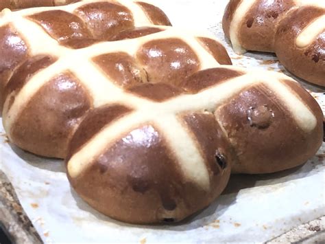 Buttery Hot Cross Buns Recipe Soft Fluffy Gimme Yummy Recipes