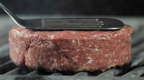 How To Shape Hamburger Patties Get The Best Flavor The Grilling Master