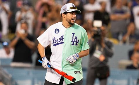 Bad Bunny En El All Star Celebrity Game ⚾ Imagenes De Bad Bunny Bad