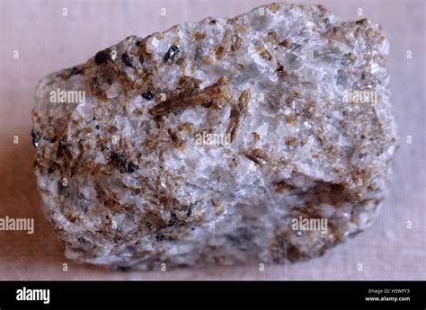 Coarse grained metamorphic rock hi-res stock photography and images - Alamy