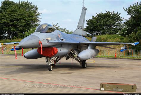 J 624 Royal Netherlands Air Force General Dynamics F 16AM Fighting