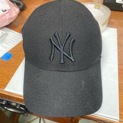 Black Yankees Hat Note Does Have Name Embroidered Depop