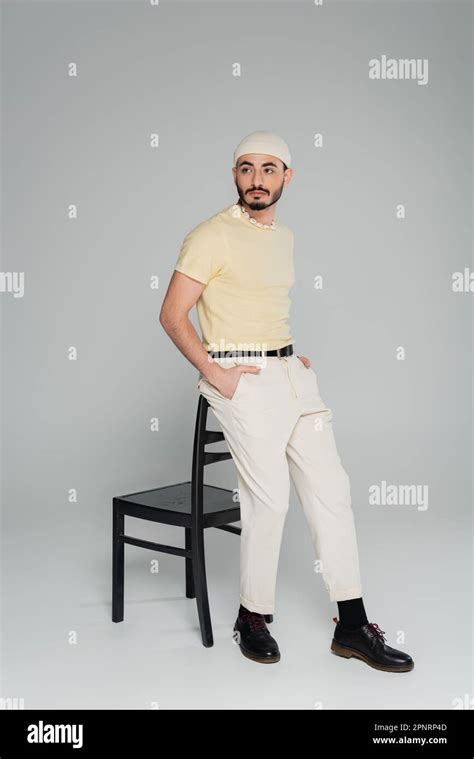 Homme Gay Jeune Banque De Photographies Et Dimages Haute R Solution Alamy