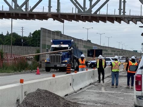 Qew Reopens In Both Directions In Mississauga After Crash